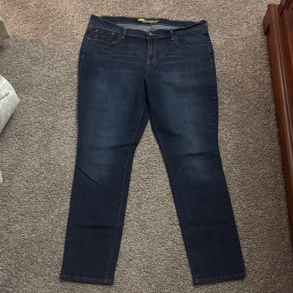 Old Nav Women's Deep Indigo Straight Leg Jeans